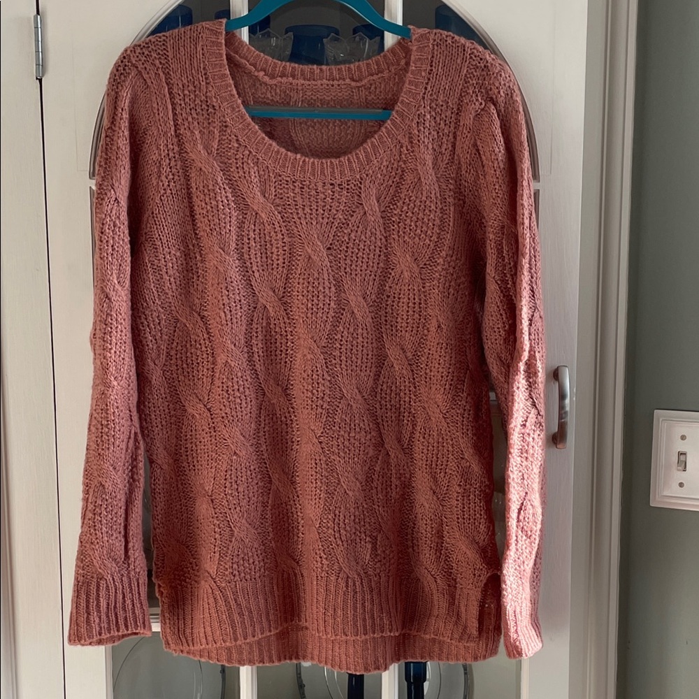 Elegant Cable Knit Sweater - Rose
